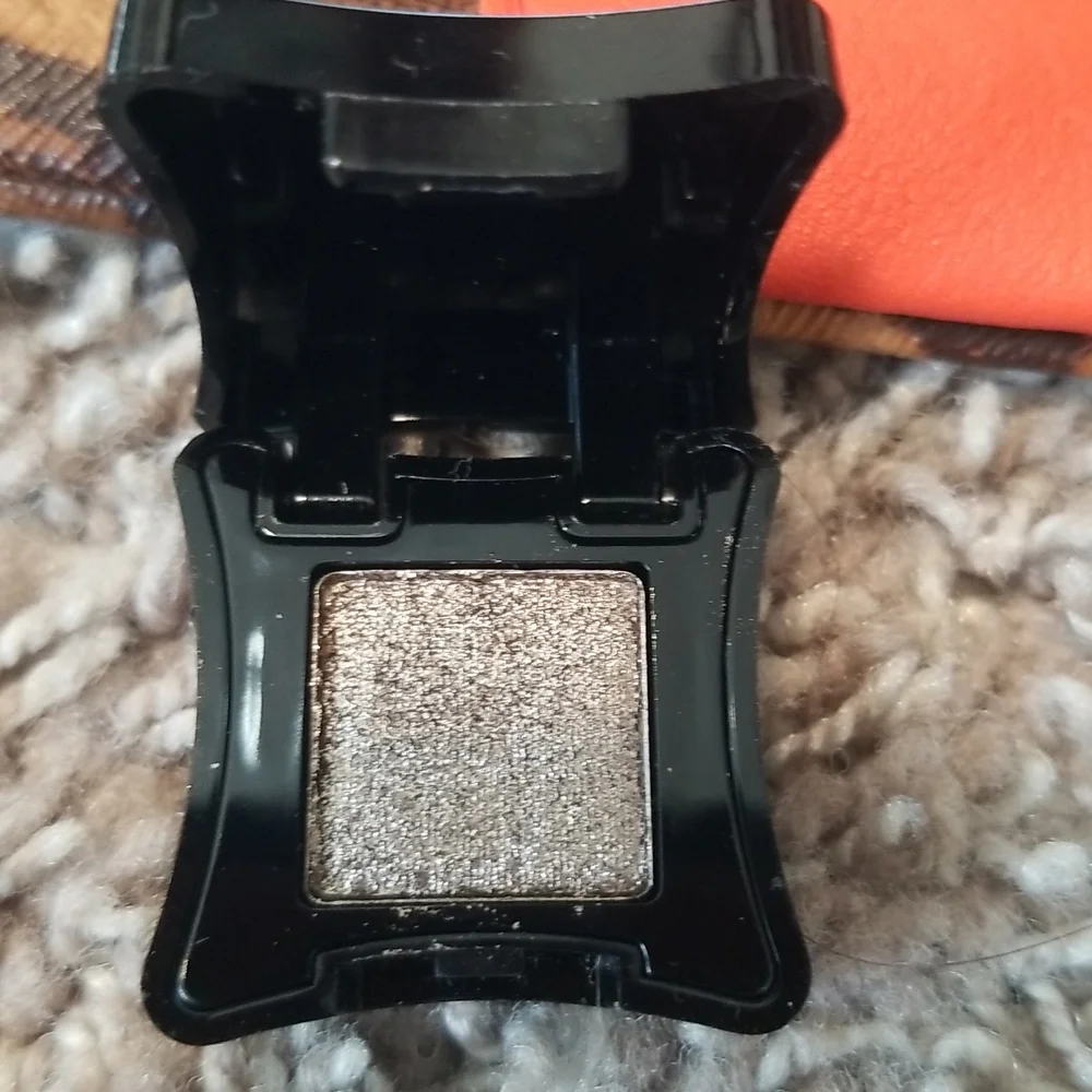 Makeup bundle